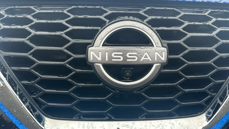 Nissan Juke 1.0 DiG-T Tekna 5dr DCT Petrol Hatchback